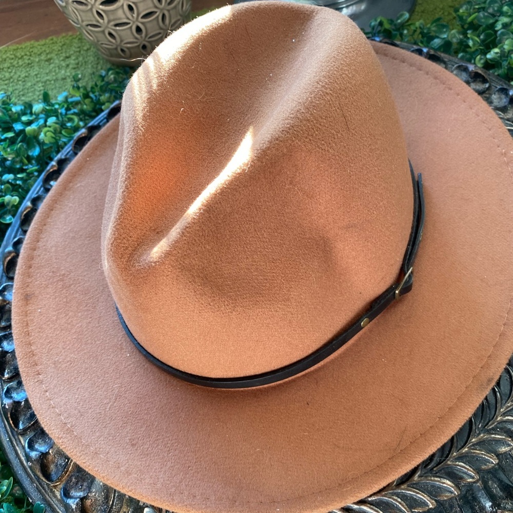 Camel Felt Fedora Hat with Black Leather Band
